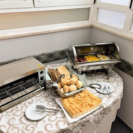 Albergo Villa Denny Римини Экстерьер фото
