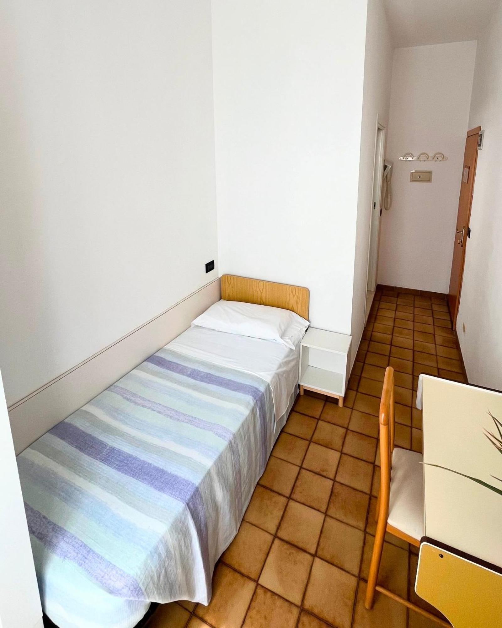 Albergo Villa Denny Римини Номер фото